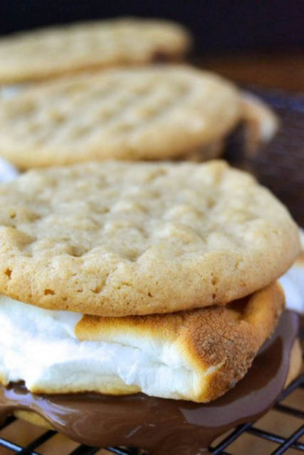 Peanut Butter Cookies S’mores