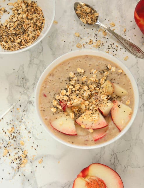 Peach and Spicy Cream Smoothie Bowl