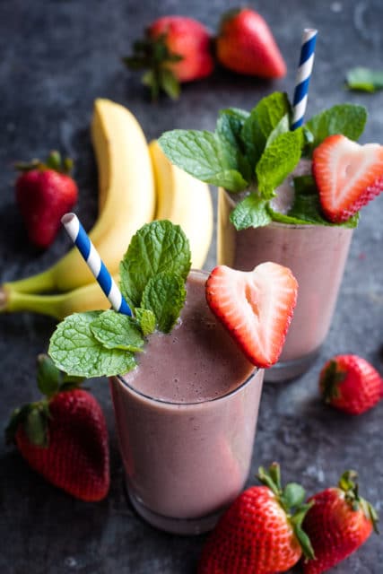 strawberry banana smoothie 