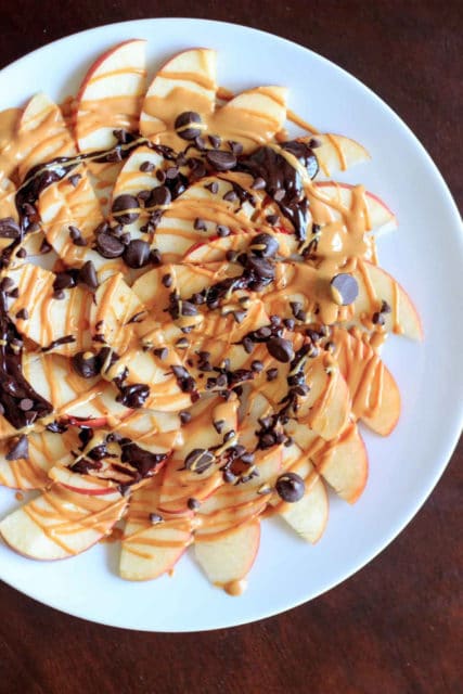 apple nachos with peanut butter and chocolate