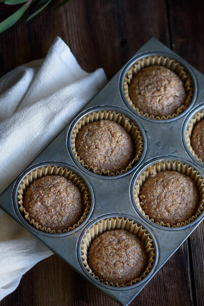 applesauce-muffins
